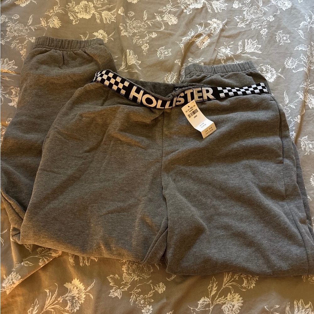 NWT Hollister sweats with Checkered Waistband